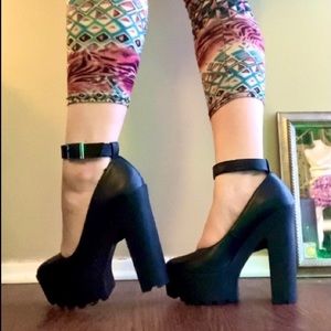 Black chunky heels